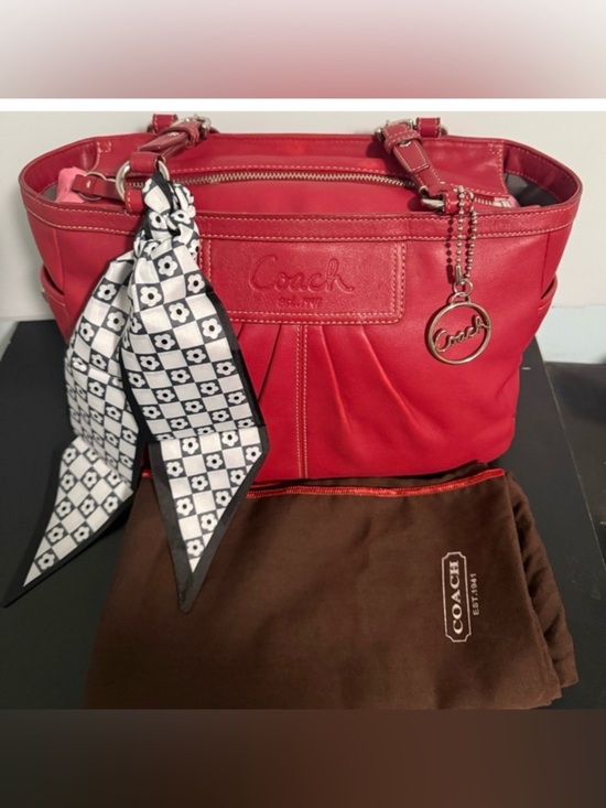Coach 1941 Red Leather Shoulder Bag! With two turn locks on either side! 🤩